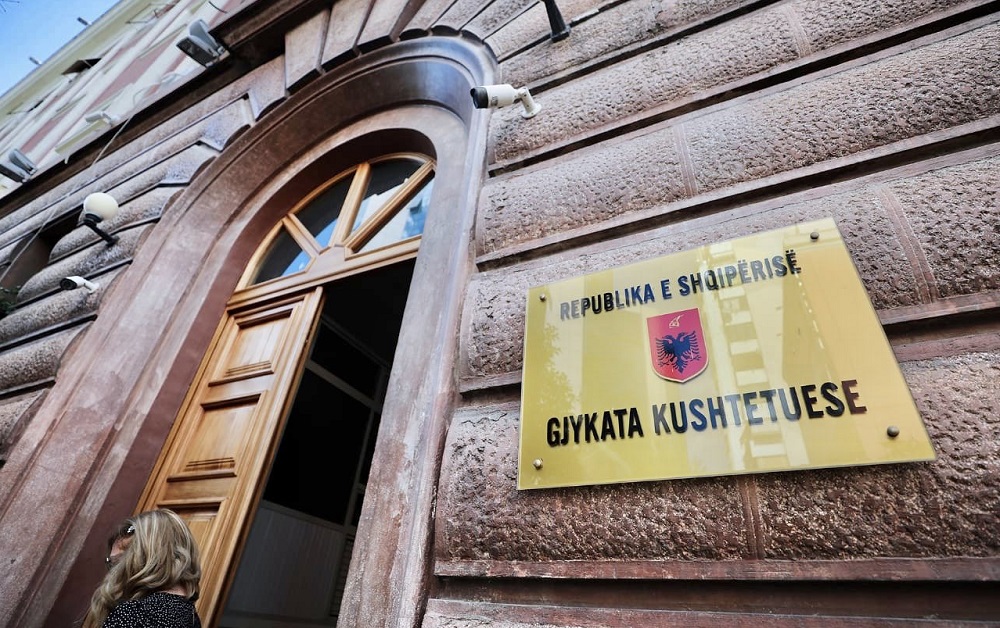 Marreveshja me Italine per emigrantet, Gjykata Kushtetuese merr vendimin